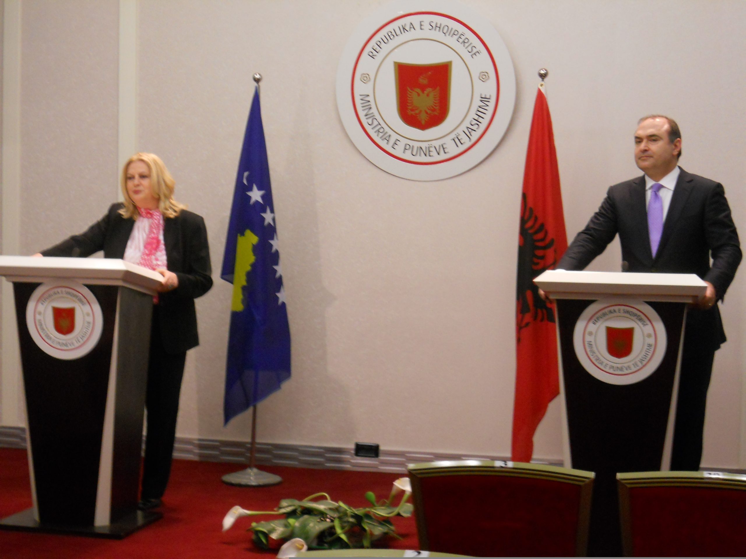 Mesazhi i Kryeministrit të Qeverisë së Kosovës, z. Hashim Thaçi me rastin e 18 vjetorit të Deklaratës Kushtetuese