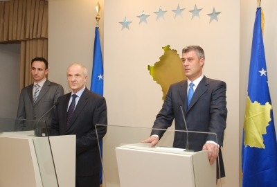 Premijer Hashim Thaci i predsednik Fatmir Sejdiu su imenovali direktora Kosovske Obaveštajna Agencije , g. Bashkim Smakaj