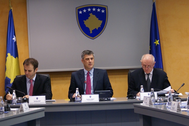 Nastavlja se angažovanje premijera Thaçija za sprovođenje pet strateških prioriteta za 2009g. Dr. Rifat Latifi se imenuje za spoljni savetnik premijera za zdravstvo