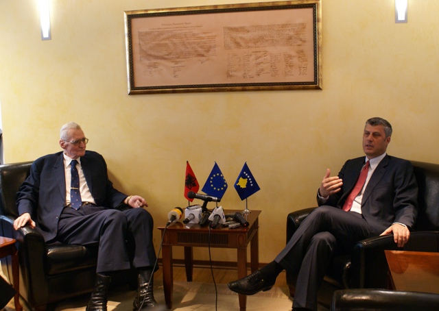 Premijer Thaci : Nezavisnost Kosova  i ulazak Albanije u NATO, su istorijski  trenuci za regjion