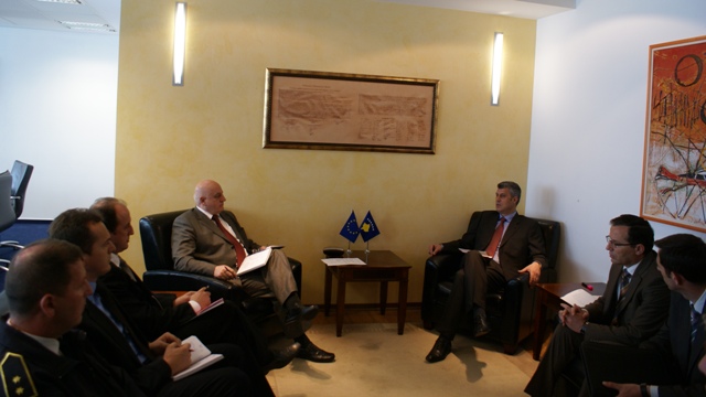 Kryeministri Thaçi: Puna e mirë e Doganave dhe Policisë së Kosovës, vlerësim për qeverinë, për shtetin tonë të ri – forcim i Buxhetit të Konsoliduar të Kosovës