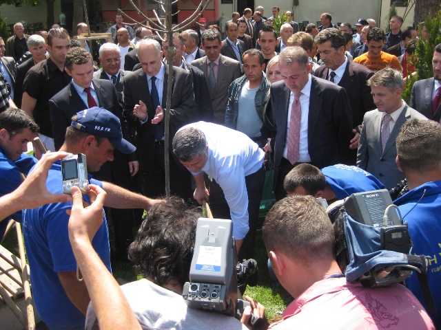 Kryeministri Thaçi: Nga pesë prioritetet e Qeverisë së Republikës së Kosovës është edhe krijimi i ambienteve më të pastra për neve, për familjet tona dhe fëmijët e fëmijëve tanë