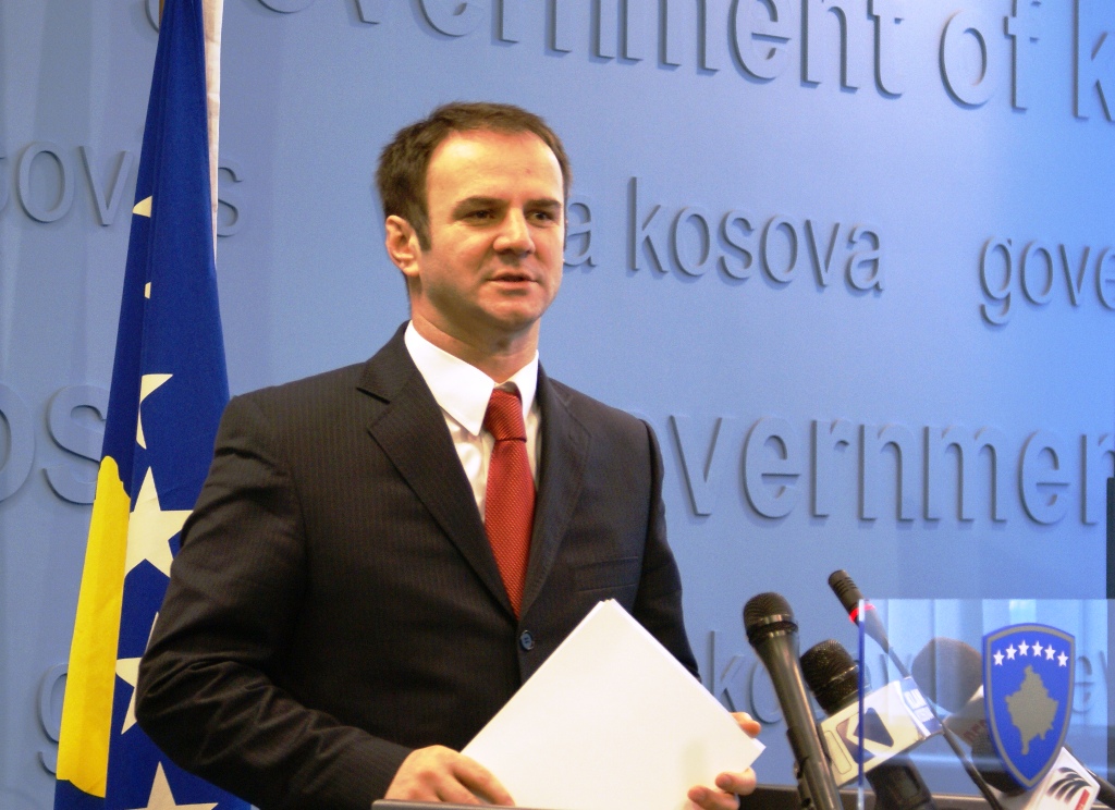 Zëvendëskryeministri i Qeverisë së Republikës së Kosovës, Hajredin Kuçi ka marrë një letër falënderimi nga Sekretarja Amerikane e Shtetit, Hilari Rodham Clinton