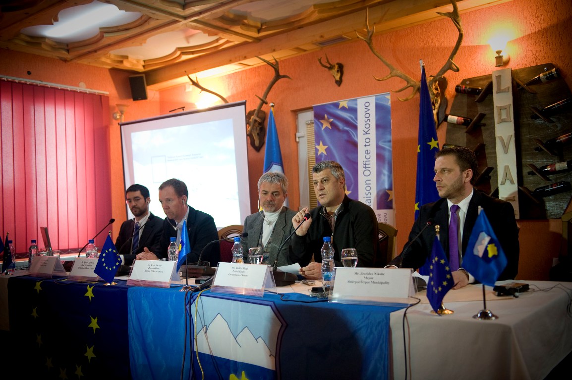 Kryeministri Thaçi merr pjesë në ceremoninë e prezantimit të masterplanit për zhvillimin e kapaciteteve ekonomike të qendrës së skijimit në Brezovicë