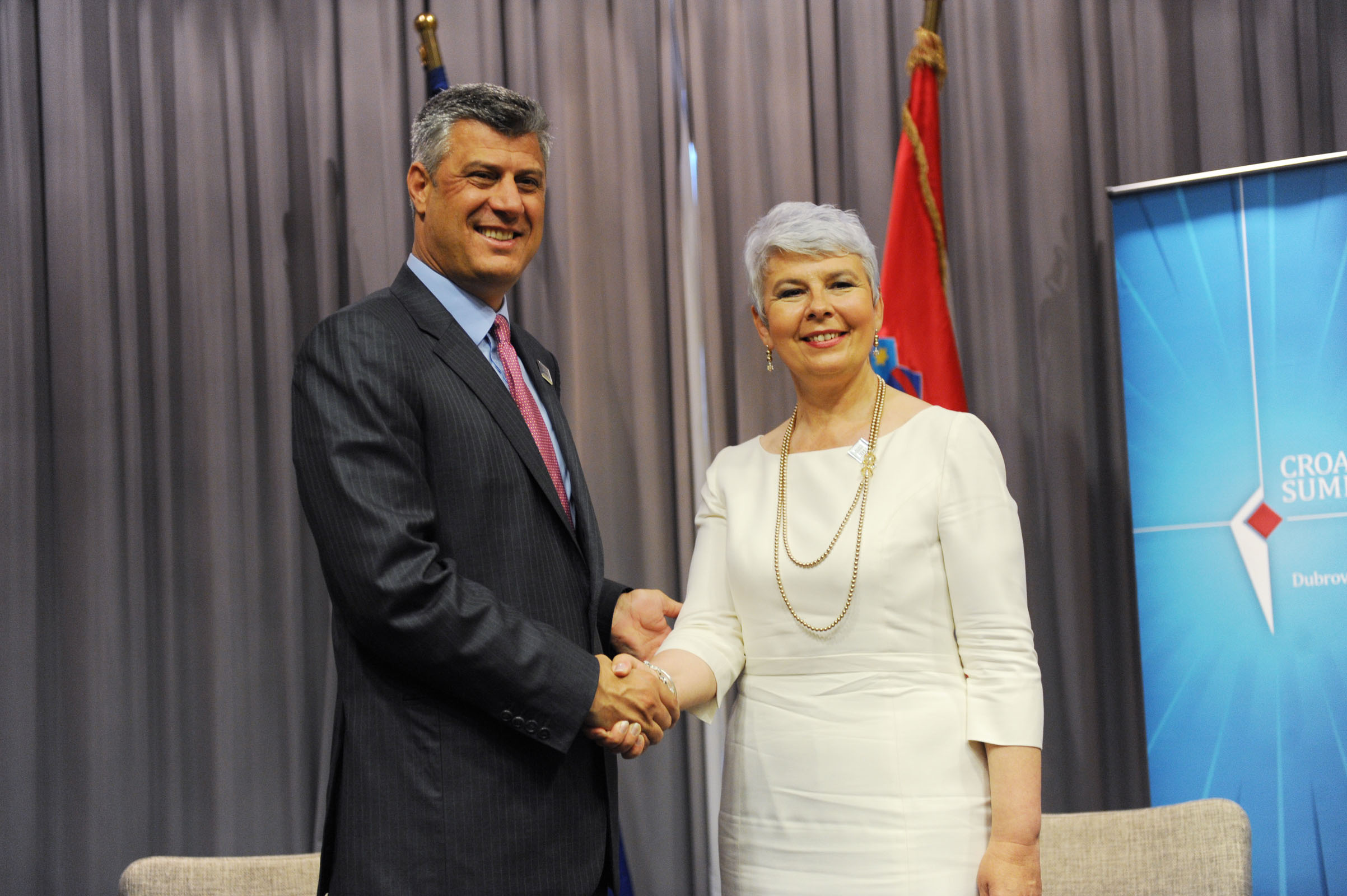 Kryeministri Hashim Thaçi zhvilloi takime me presidentin dhe kryeministren e Kroacisë si dhe me kryeministrin e Maqedonisë