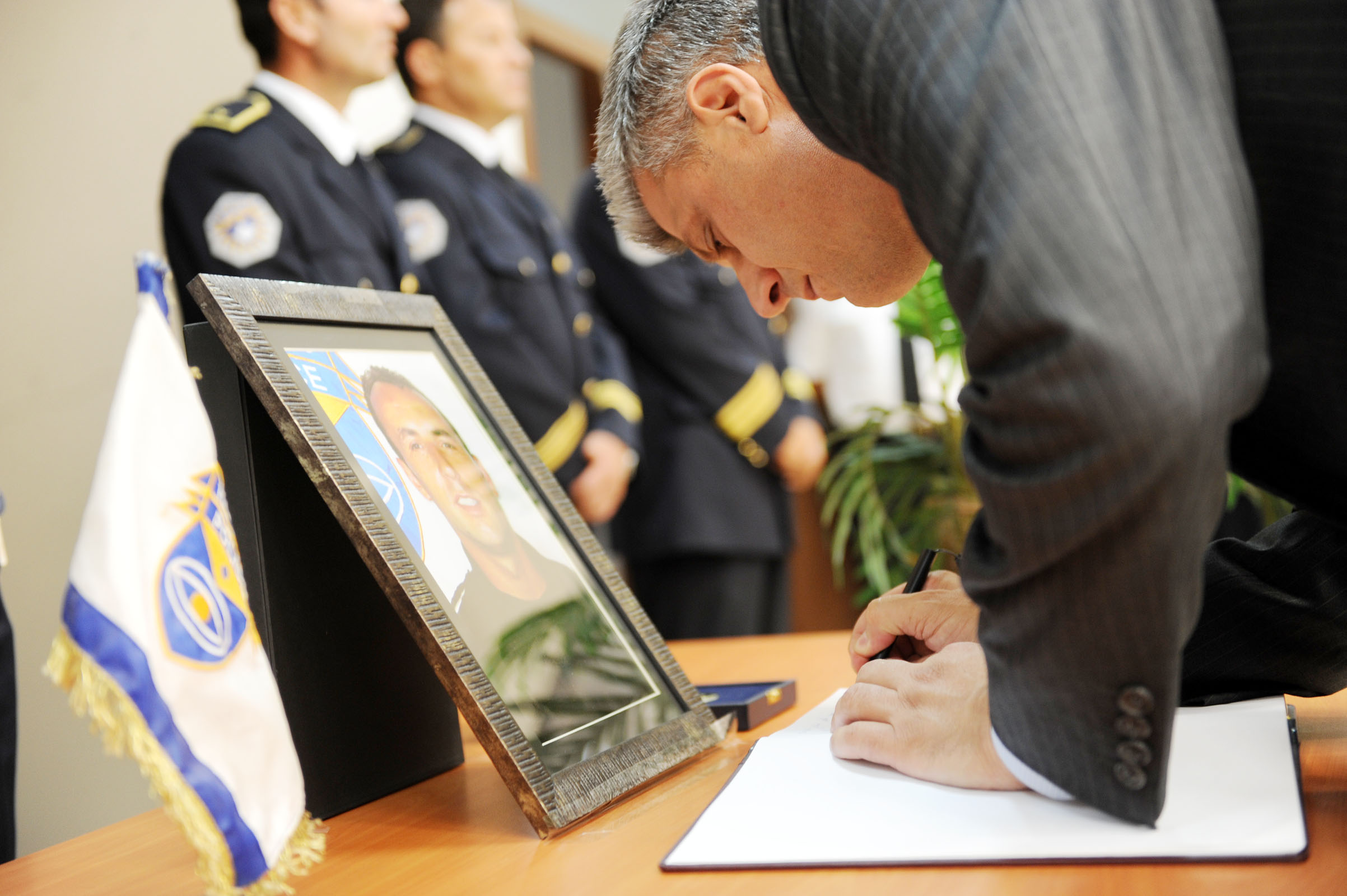 Kryeministri Thaçi ka marrë pjesë sot në ceremoninë e homazheve për policin e Njësisë Speciale të Kosovës, Enver Zymberi