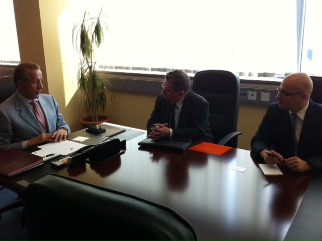 Zëvendëskryeministri i parë Behgjet Pacolli takon  ambasadorin e Australisë në Republikën e Kosovës, rezident në Vjenë, z.Michael Potts