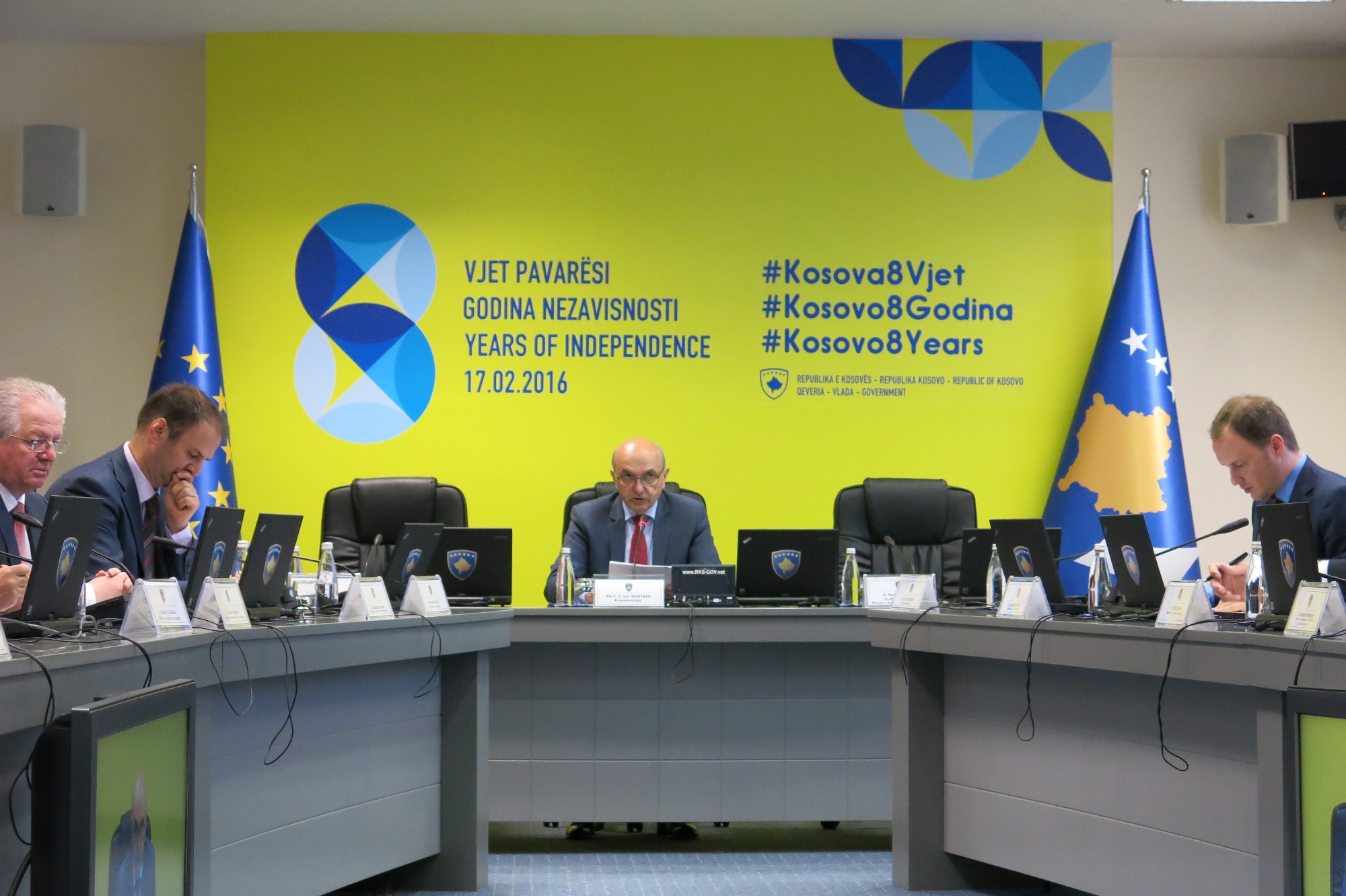 Qeveria e Kosovës mbajti mbledhjen e 83-të