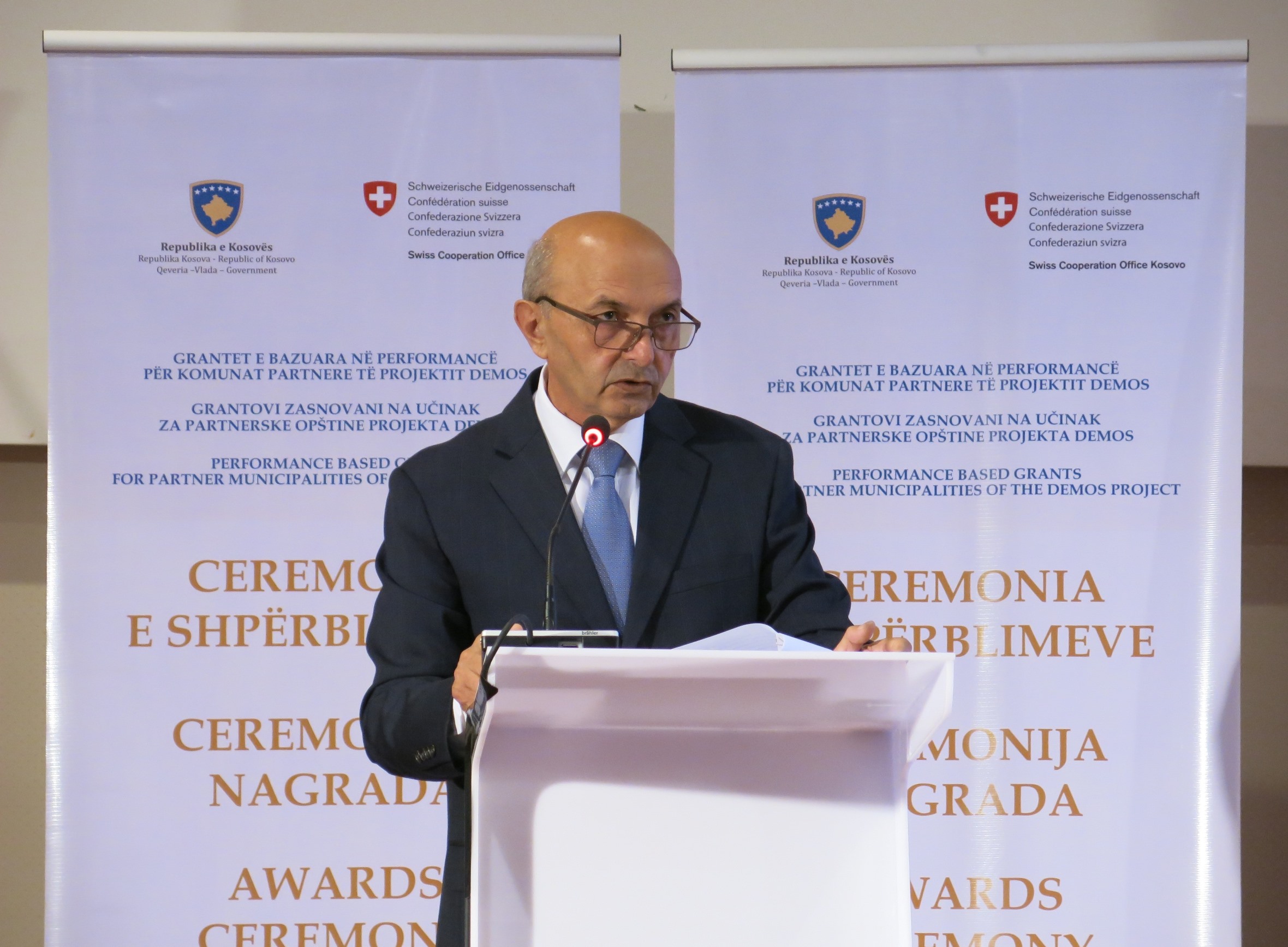 Kryeministri Mustafa: Funksionimi i mirë i komunave me rëndësi esenciale për qytetarët e Kosovës