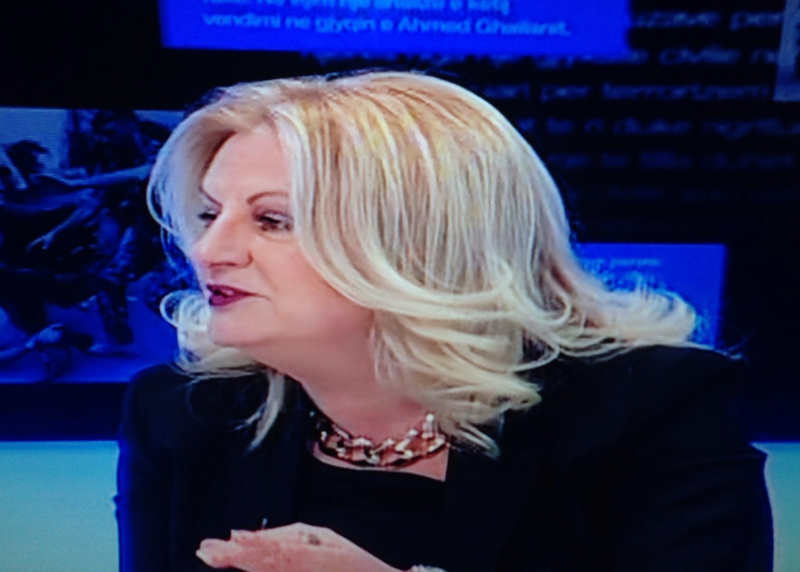 Ministrja Edita Tahiri kërkoi nga BE që të ndërhyjë për ndaljen e destruksioneve të Serbisë