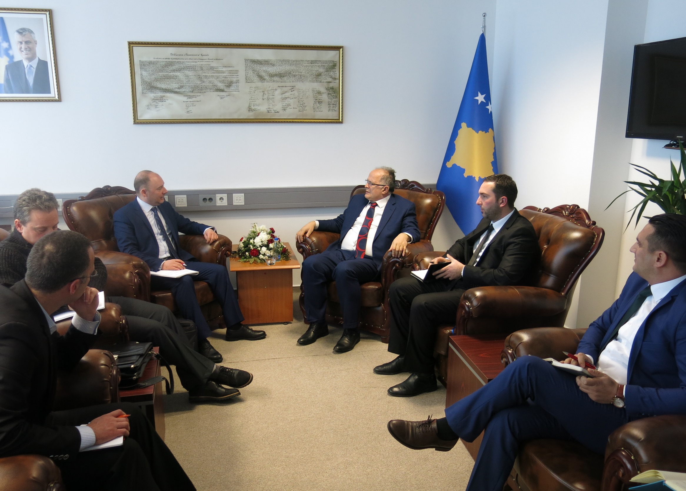 Zëvendëskryeministri Kelmendi: Zejtarët do të kenë mbështetjen e Qeverisë së Kosovës