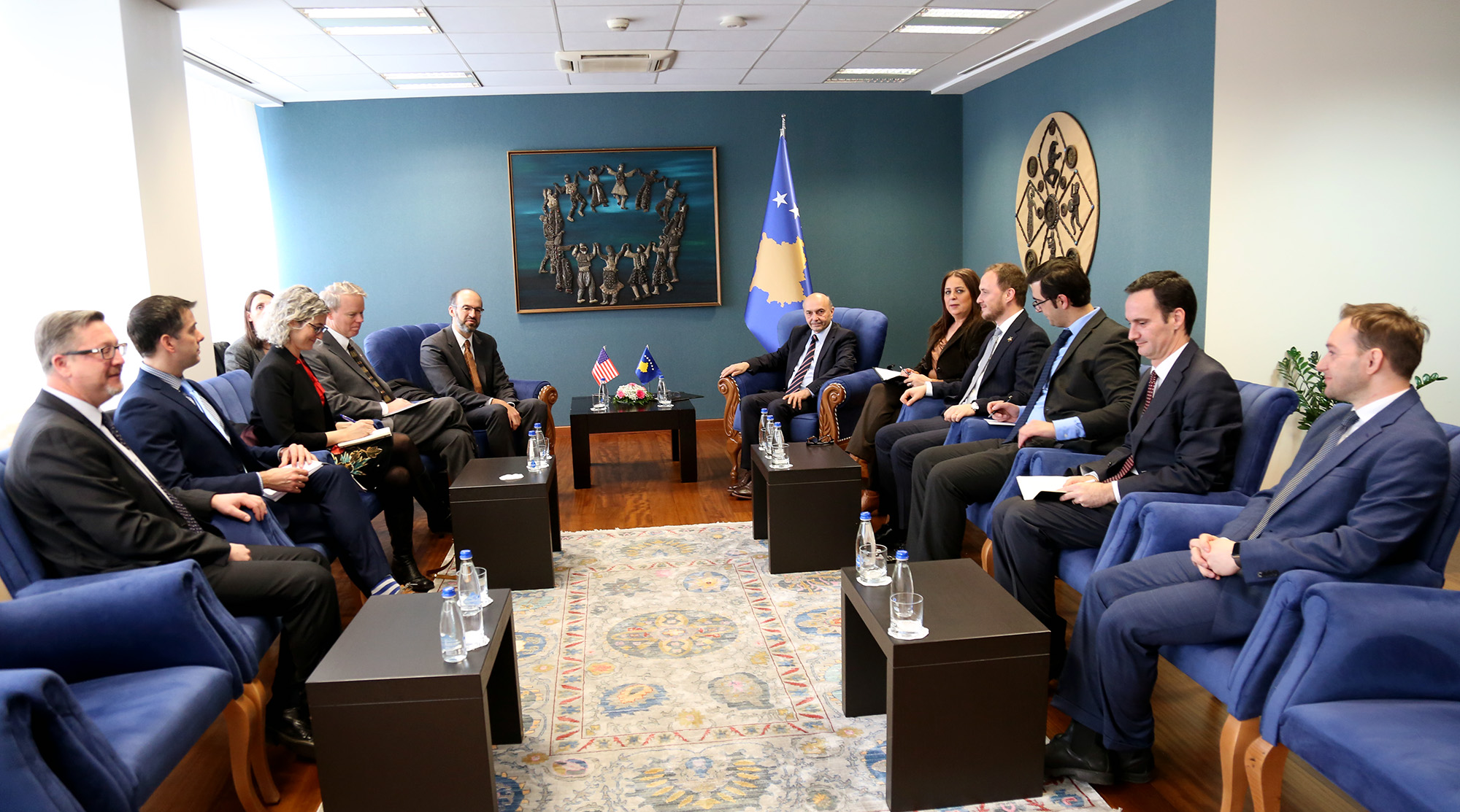 Kryeministri Mustafa priti në takim drejtuesit e Korporatës Sfidat e Mijëvjeçarit nga Uashingtoni