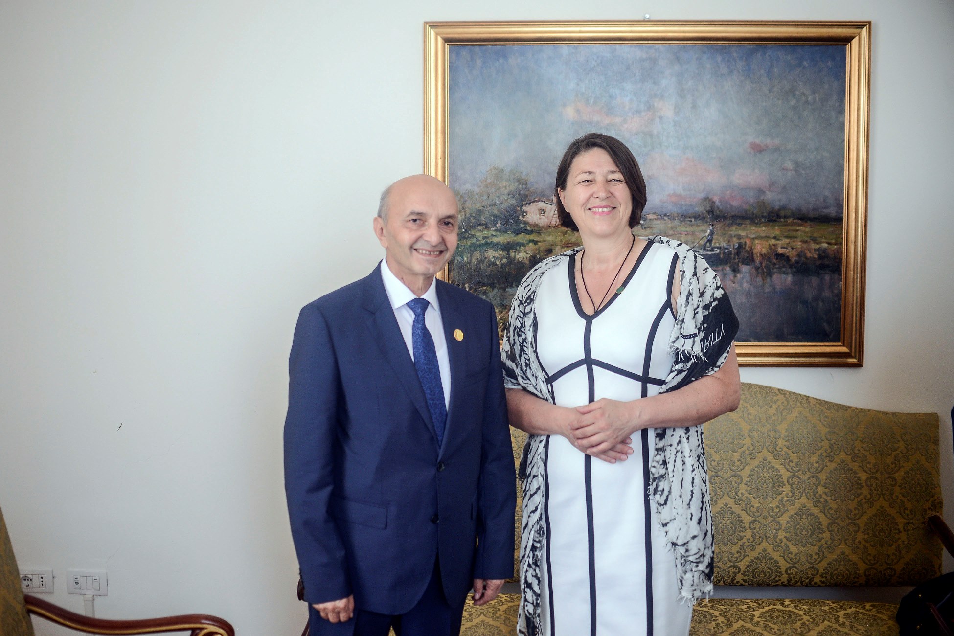 Kryeministri Mustafa takoi komisioneren e BE-së për Transport, Violeta Bulc