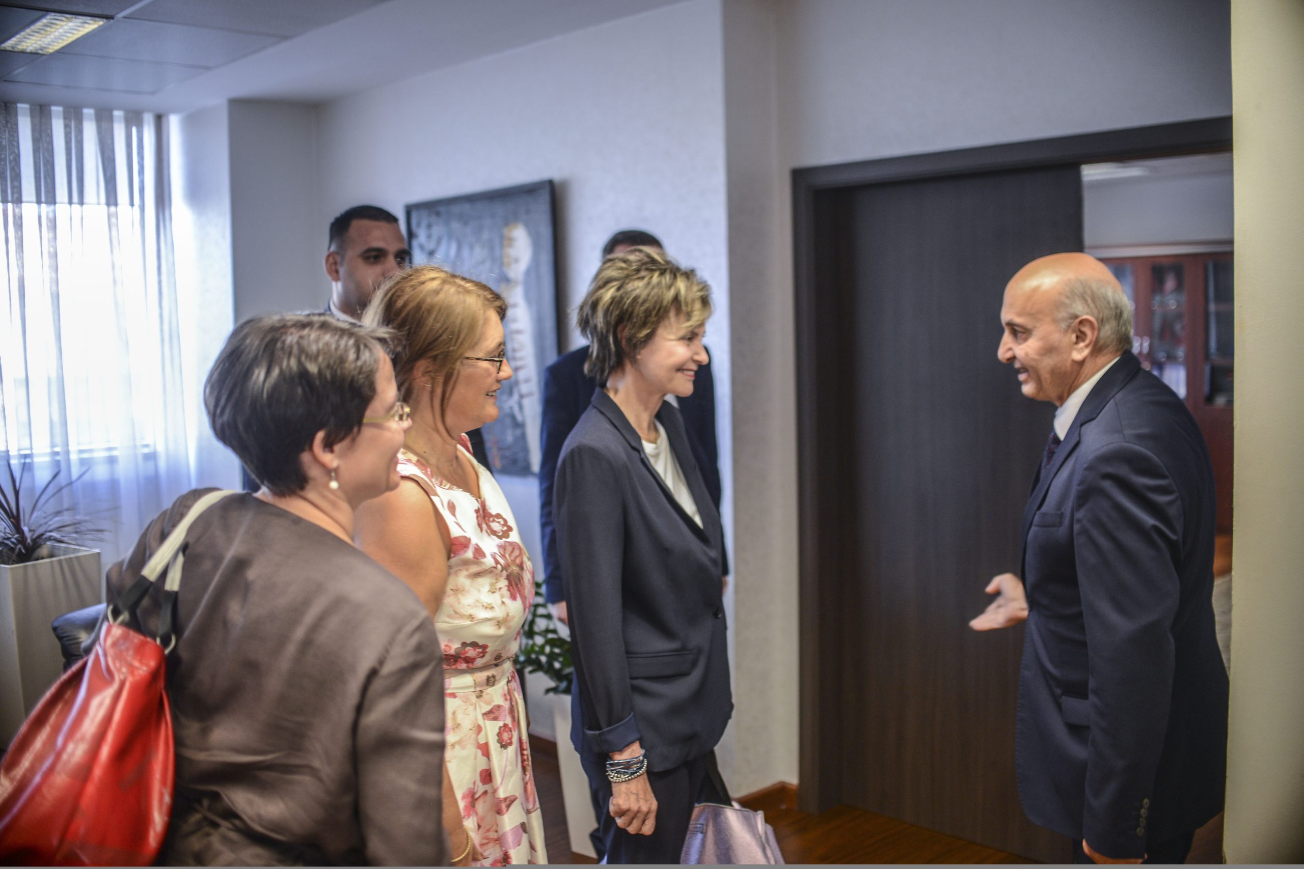 Kryeministri Mustafa: Zvicra përkrahëse e rëndësishme e progresit në Kosovë