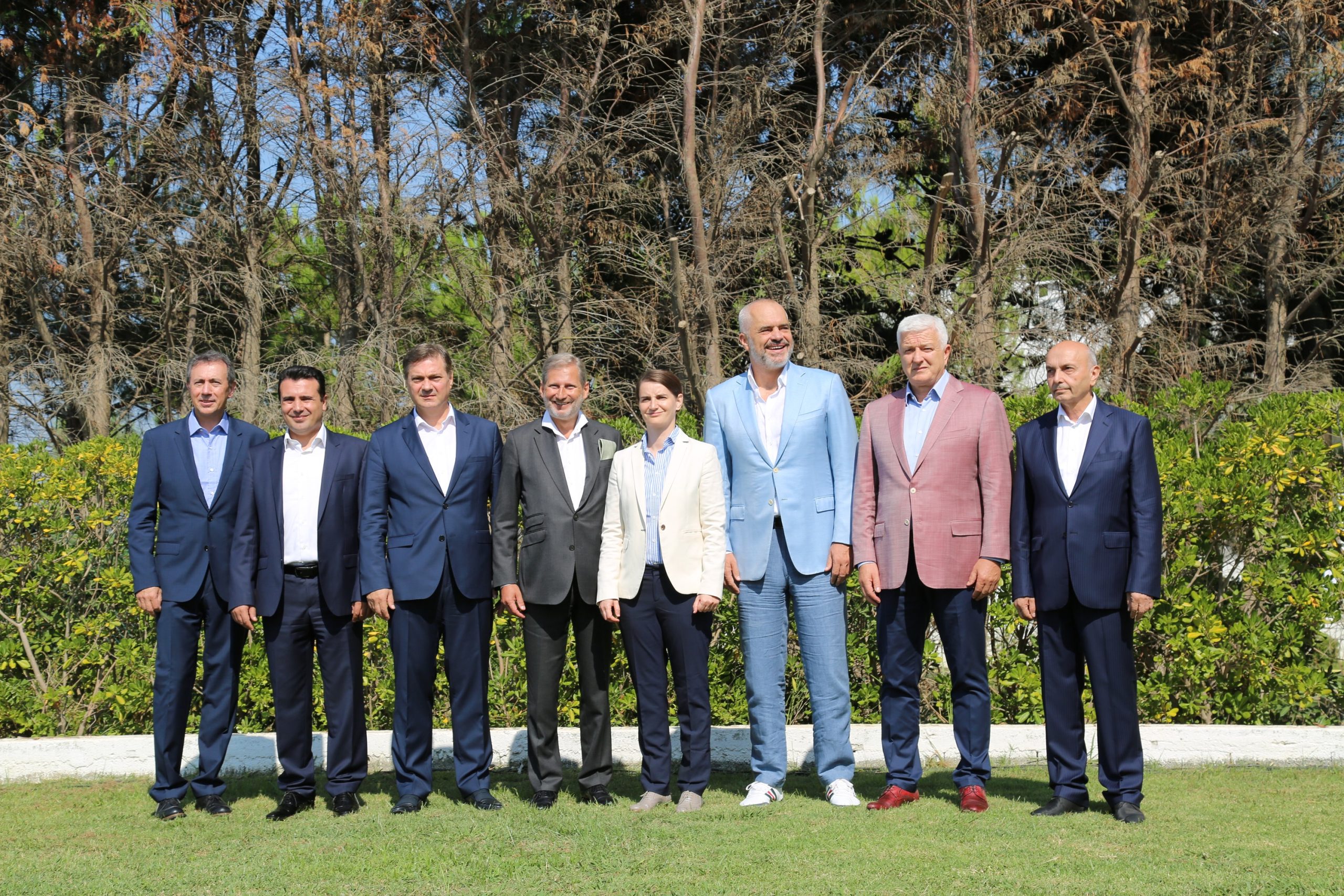 Kryeministri Mustafa në takimin e kryeministrave të rajonit