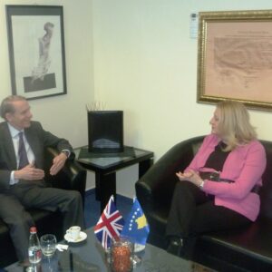 Ministarka za dijalog Edita Tahiri primila je ambasadora Ian Cliff