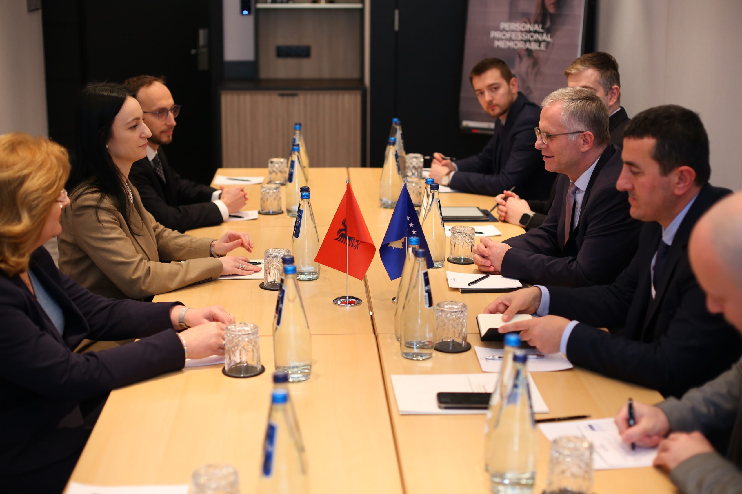 Zamenik premijera Bislimi sastao se sa zamenicom ministra za Evropu i spoljne poslove Albanije, Megi Fino 