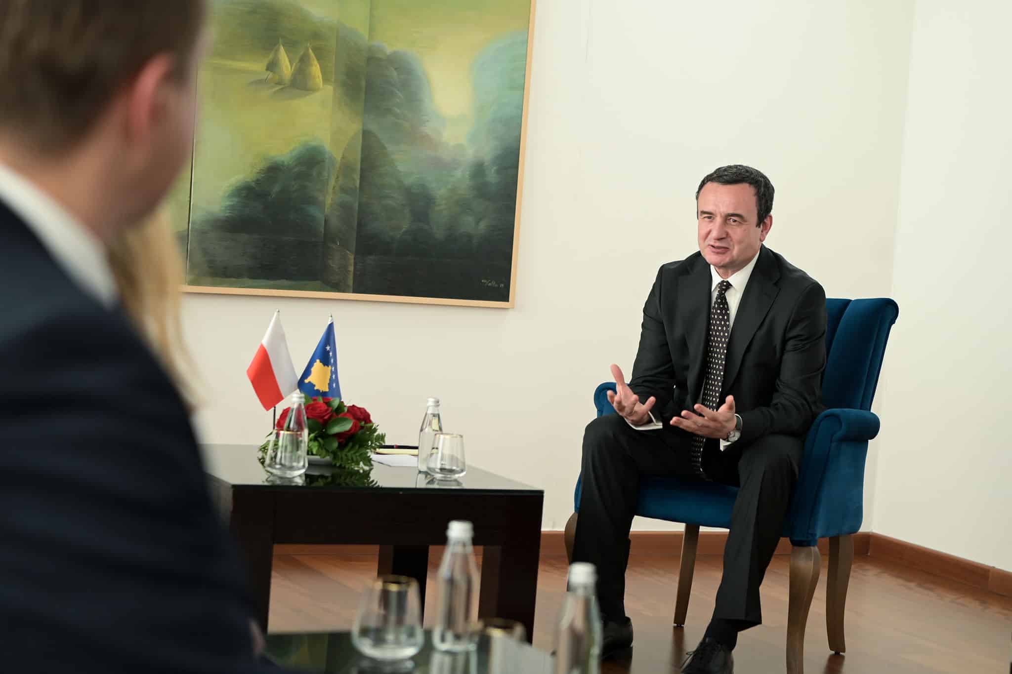 Kryeministri Kurti priti në takim delegacionin nga Polonia i cili merr pjesë në Forumin Ndërkombëtar për Gratë