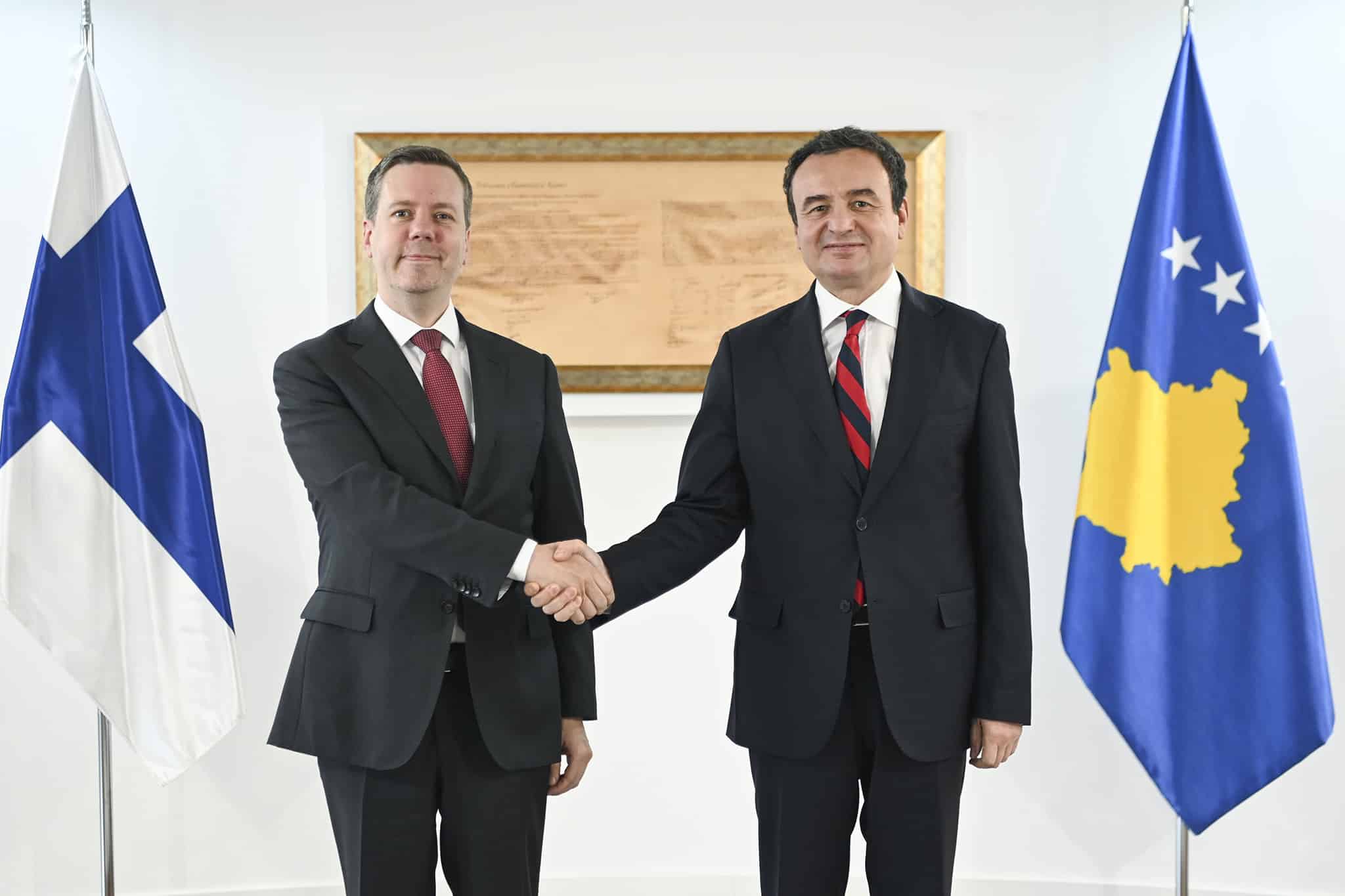 Premijer Kurti primio na oproštajnom sastanku finskog ambasadora Nisinena