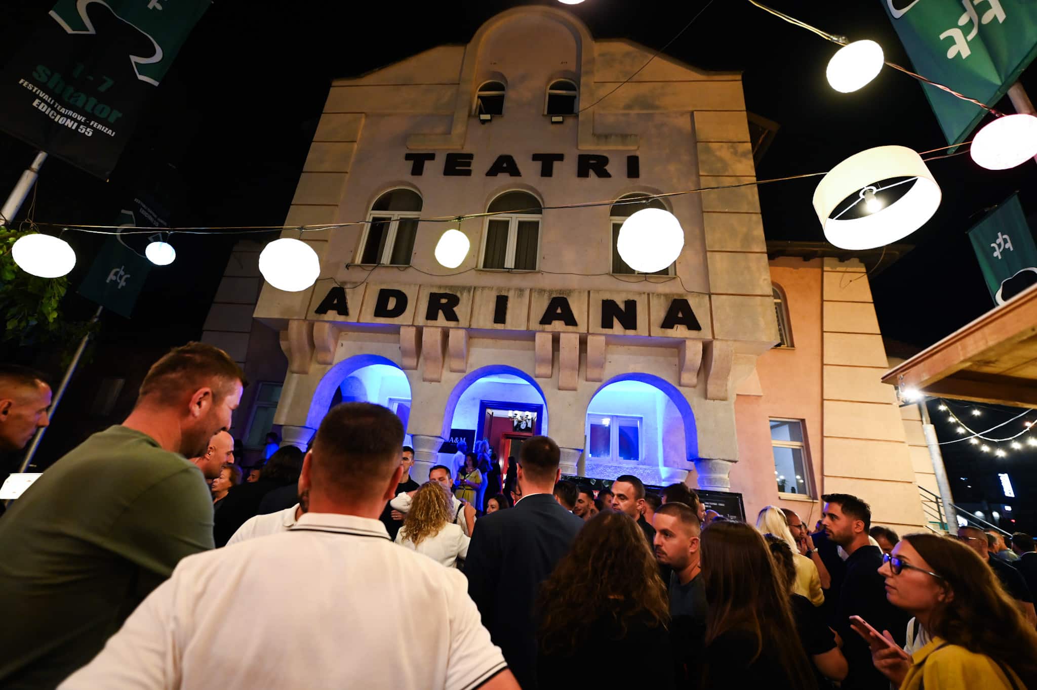 Premijer Kurti učestvovao na ceremoniji otvaranja 55. izdanja Pozorišnog festivala u Uroševcu