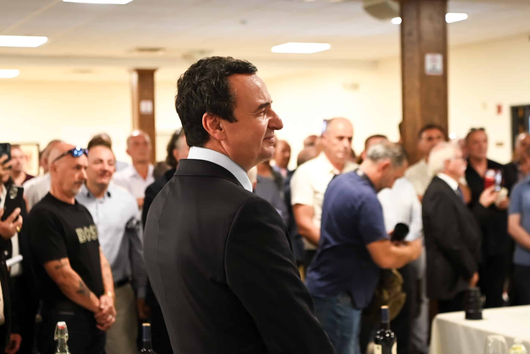 Kryeministri Kurti u mirëprit nga bashkatdhetarë në Qendrën “Nëna Terezë” në Hartsdale, New York