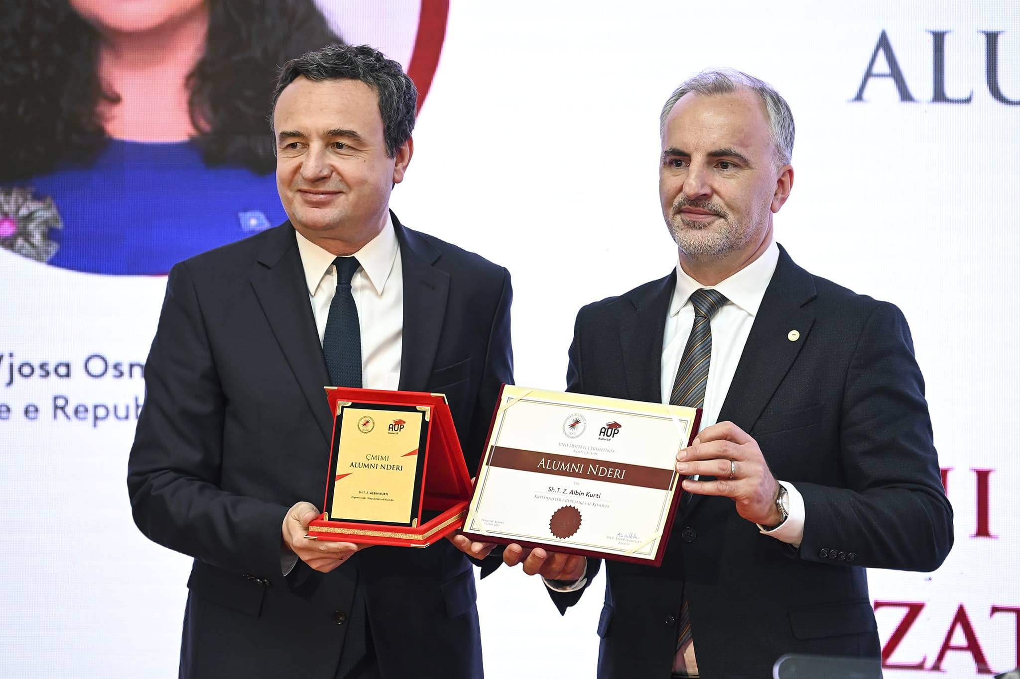 Prime Minister Kurti Honored with the “Distinguished Alumnus” Award of the University of Prishtina