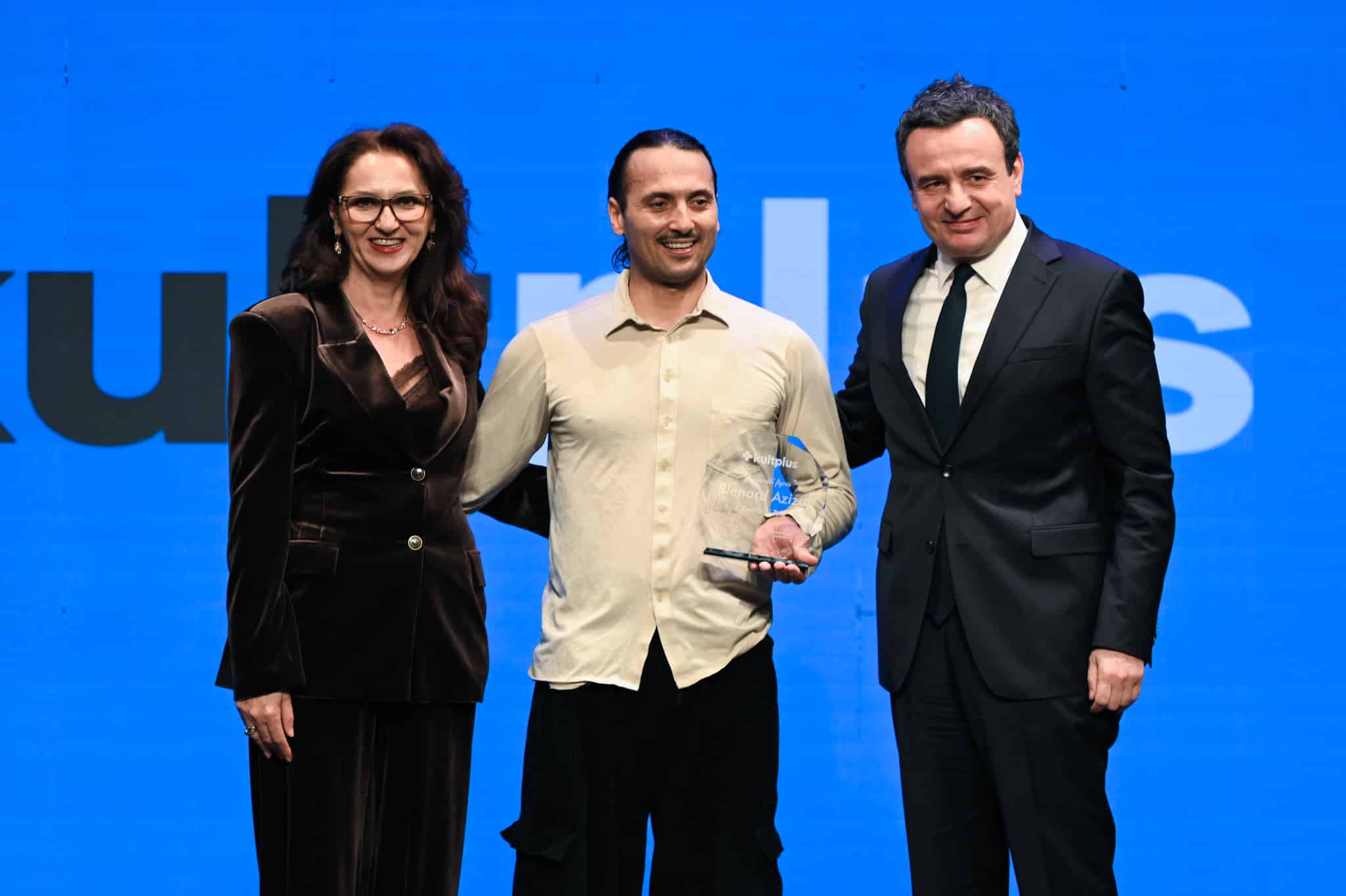 Prime Minister Kurti Attended the Eighth Edition of the “Ta Zbardhi Fytyrën” Artistic Evening