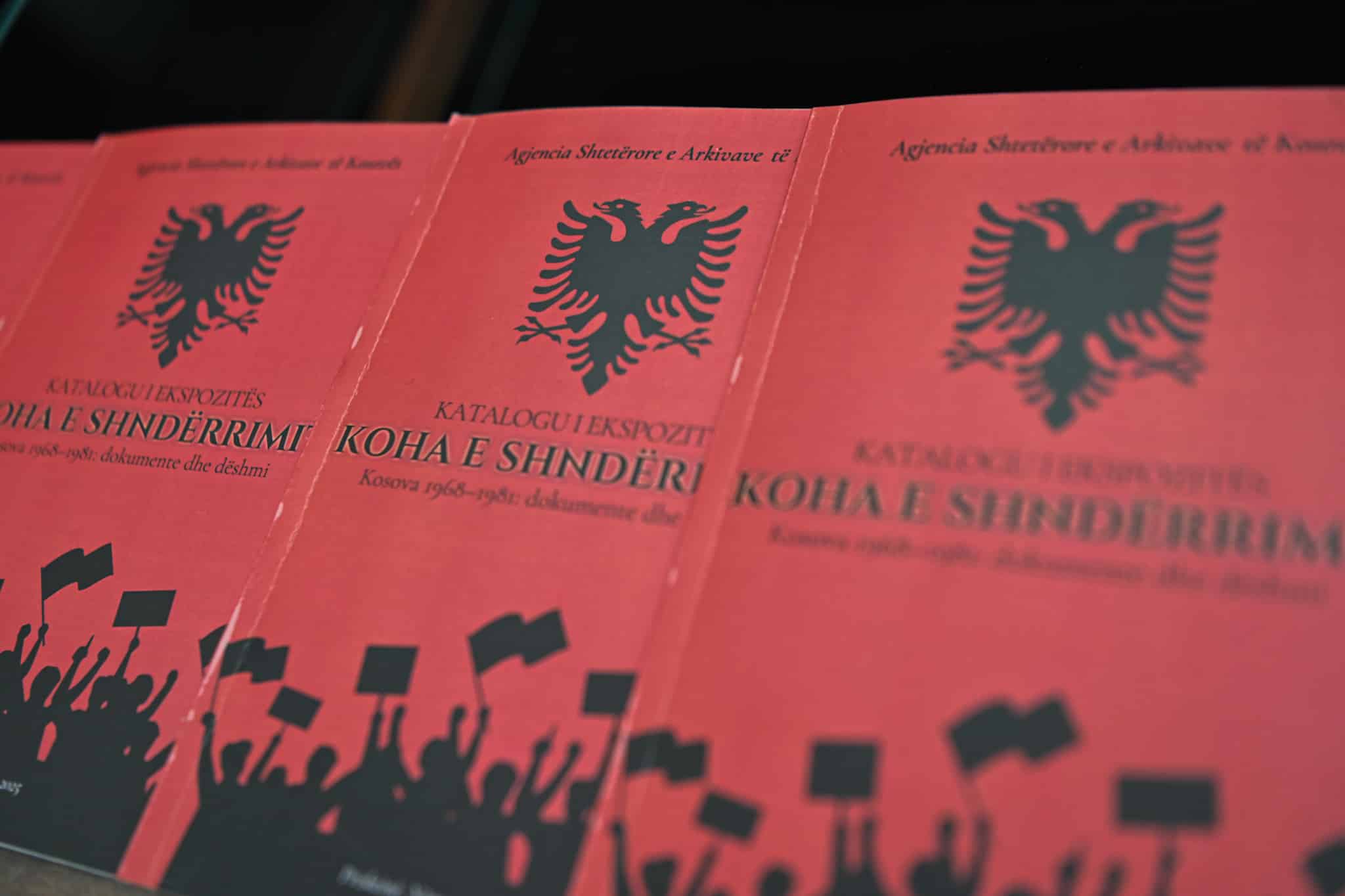 Hapet ekspozita “Koha e shndërrimit Kosova – 1968-1981: dokumente dhe dëshmi” e organizuar nga AShAK