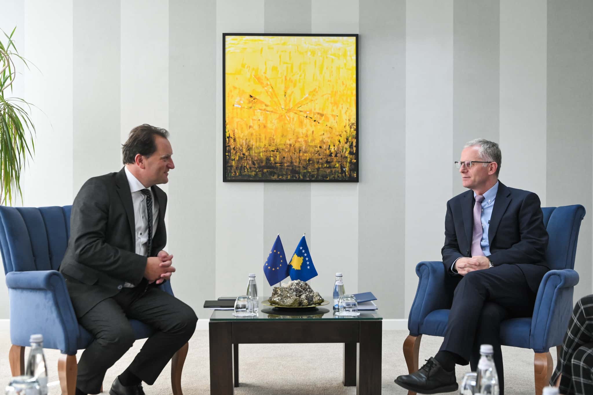 Zëvendëskryeministri Bislimi priti në takim Shefin e Divizionit për Kosovë pranë Komisionit Evropian, Jiri Plecity