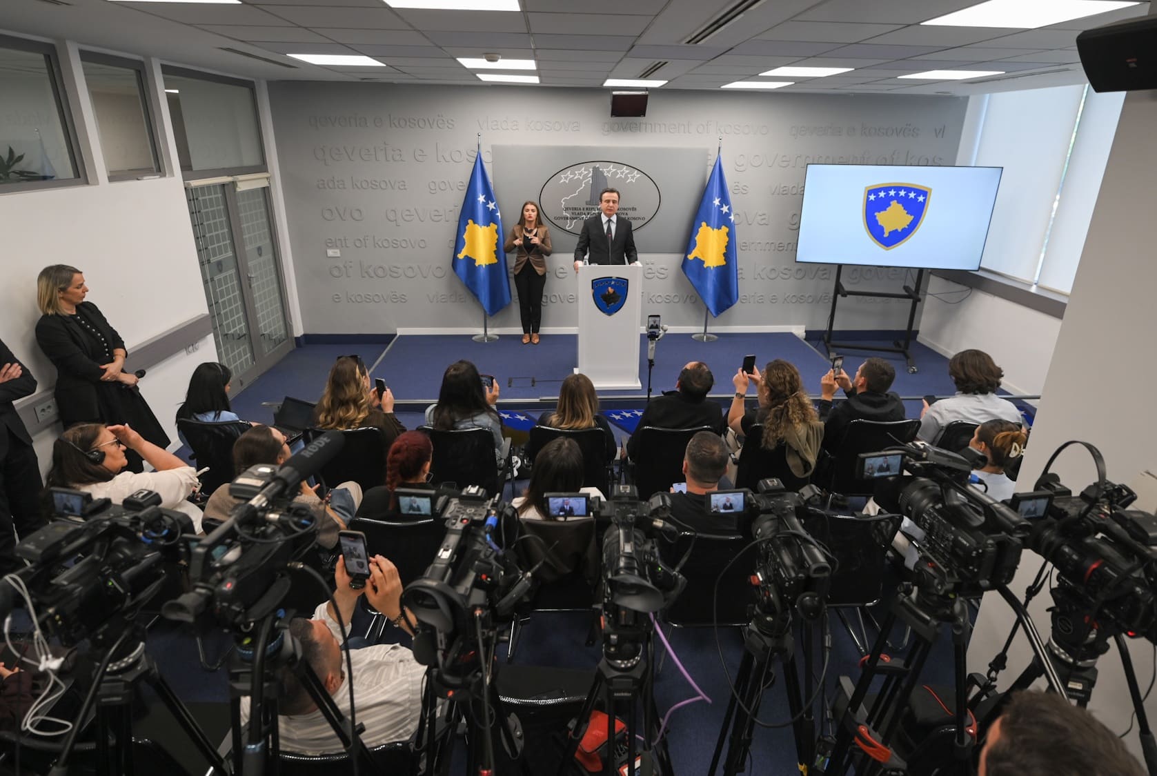 Kompletan govor premijera Republike Kosovo, Albina Kurtija, na konferenciji za novinare